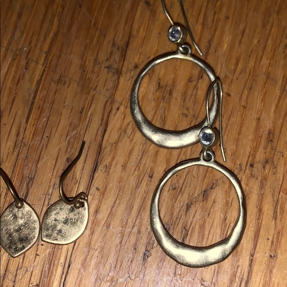 2 pairs of earrings!!
